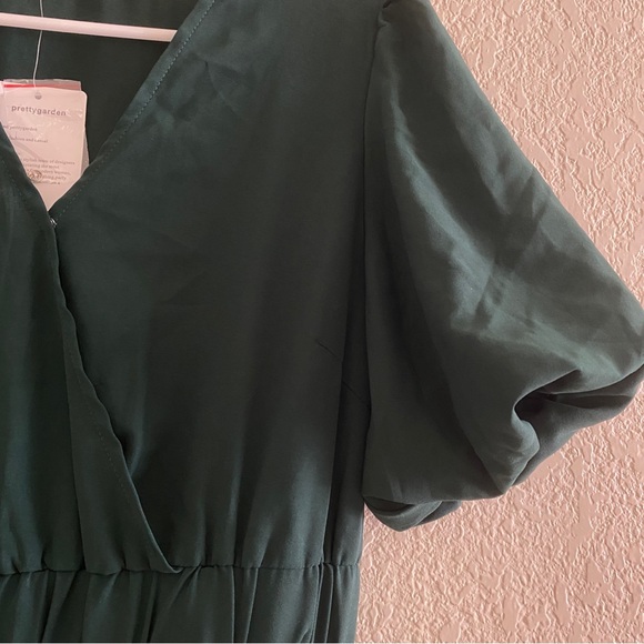 Green Pleated Maxi Dress - Picture 5 of 8